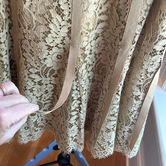 Carlisle matching lace skirt and top set - Picture 9 of 11